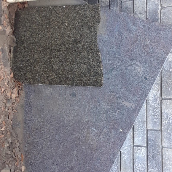 Different size Granite pieces different varieties - Picture 3 of 4